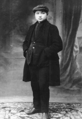 Portrait of Hu Ruowang
